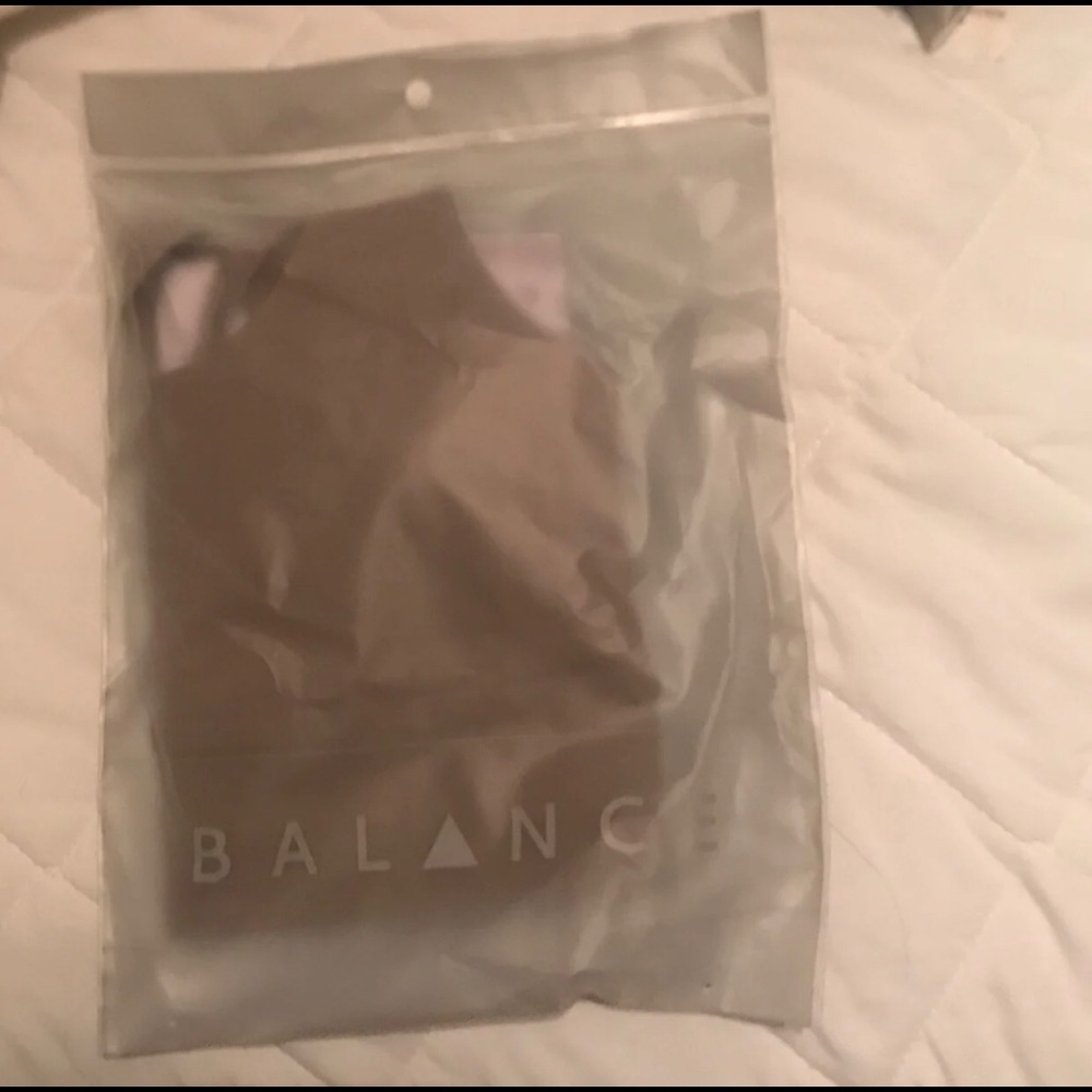 Balance Athletica Oasis Aura Bra XS- Sea Salt - Picture 3 of 4